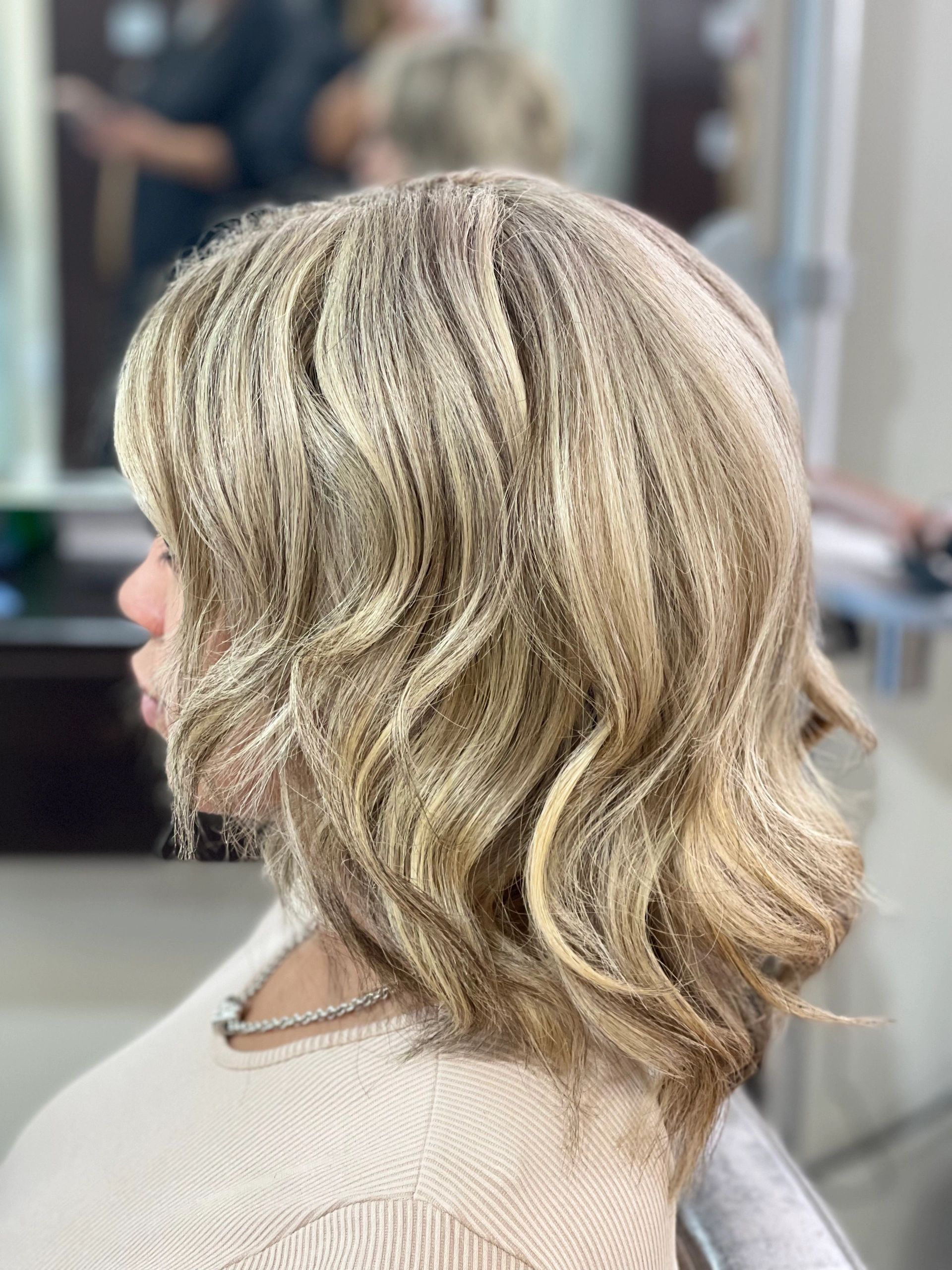 Wavy blonde hair side profile